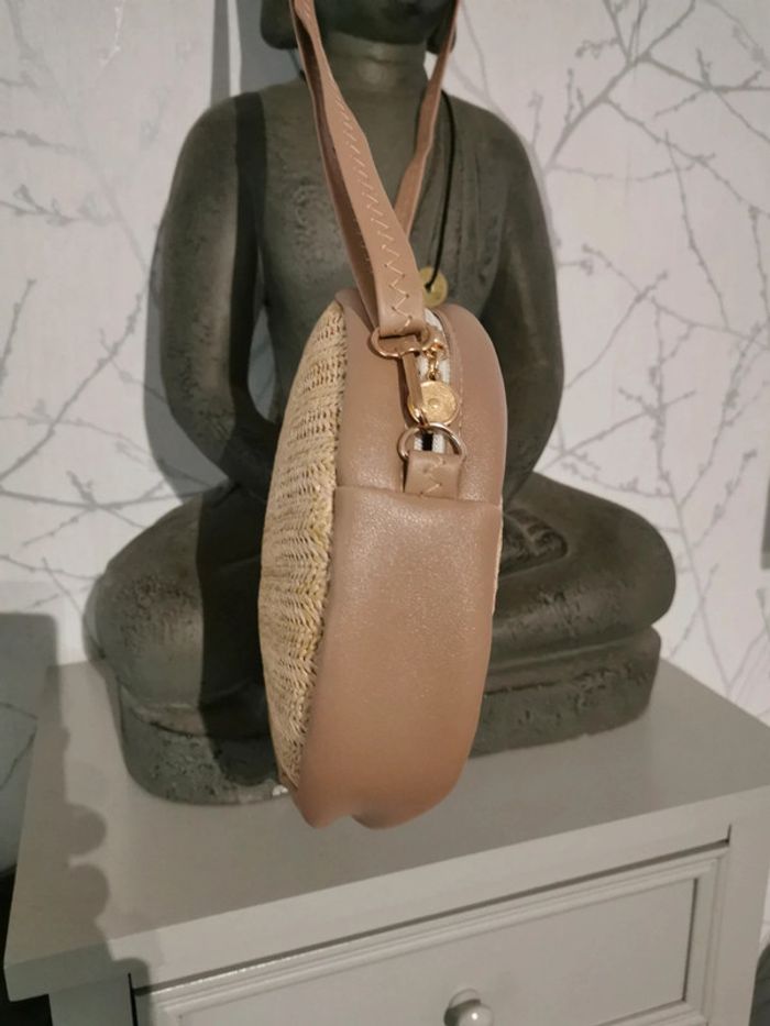 Sac en paille en bandoulière rond - photo numéro 2