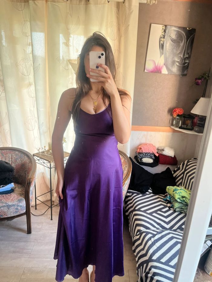 Robe longue moulante violette satin Bridgerton - photo numéro 2