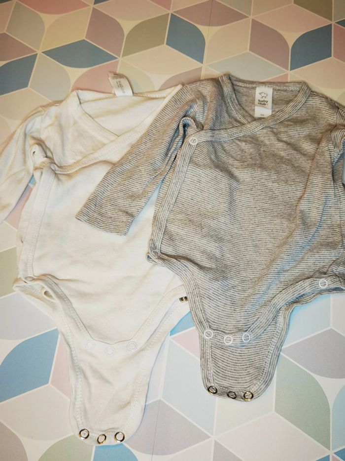 D2420 - lot de 2 bodies garçon 3 mois - photo numéro 2