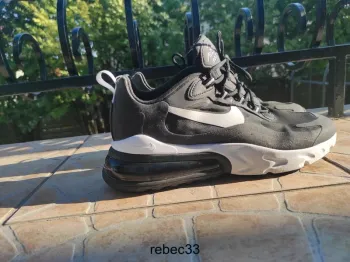 Nike air max react noir taille 42