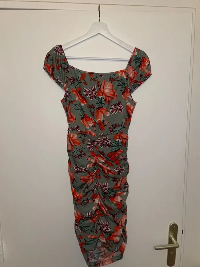 Robe kaki à fleur Shein M - photo numéro 3