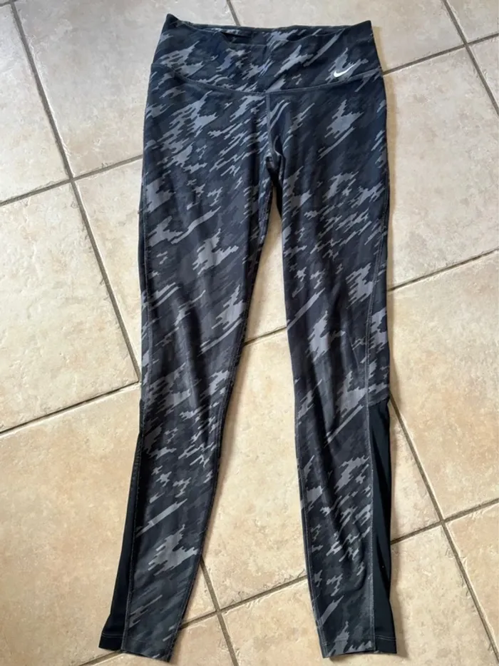 Legging de sport Nike taille S