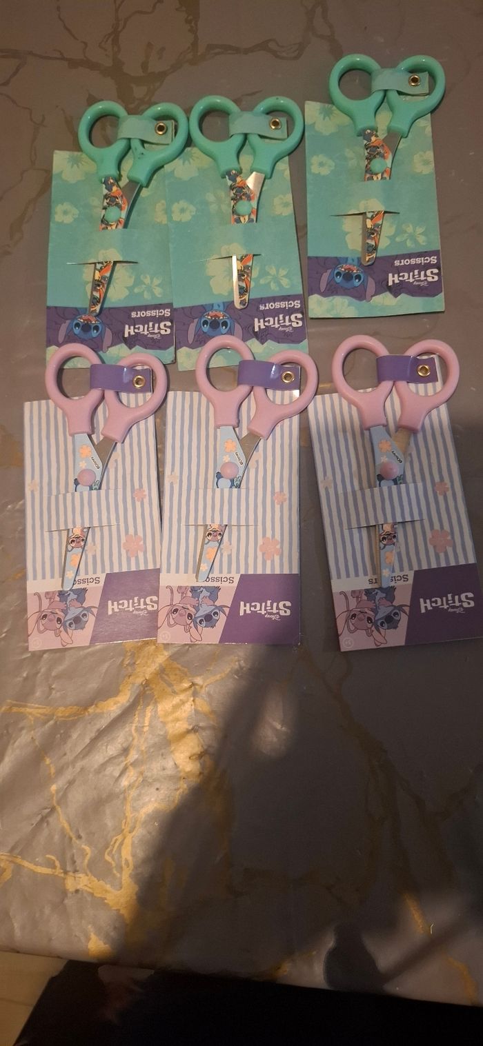 Lot ciseaux stitch