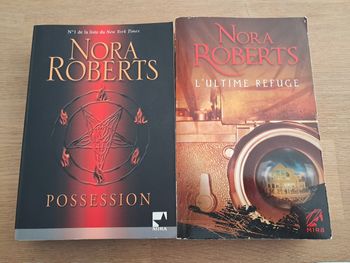 Lot de 2 livres de Nora Roberts