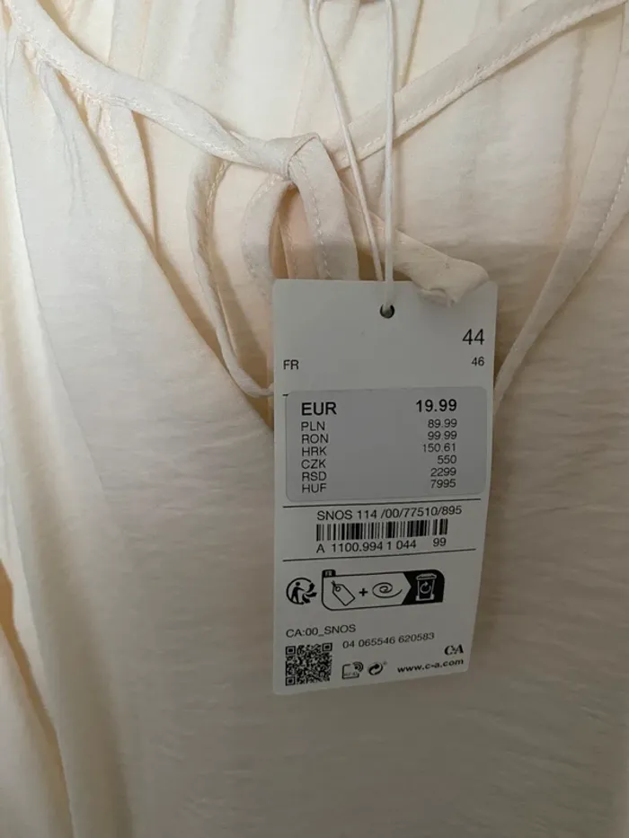 Jolie blouse écrue neuve - photo numéro 2