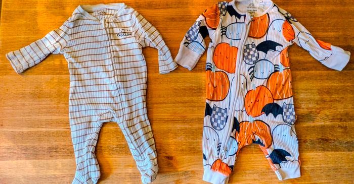 Lot de deux pyjamas halloween - photo numéro 2