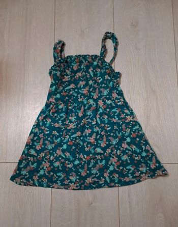 Superbe robe légère 4A
