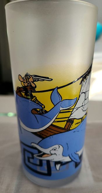 Verre Asterix avec dauphin