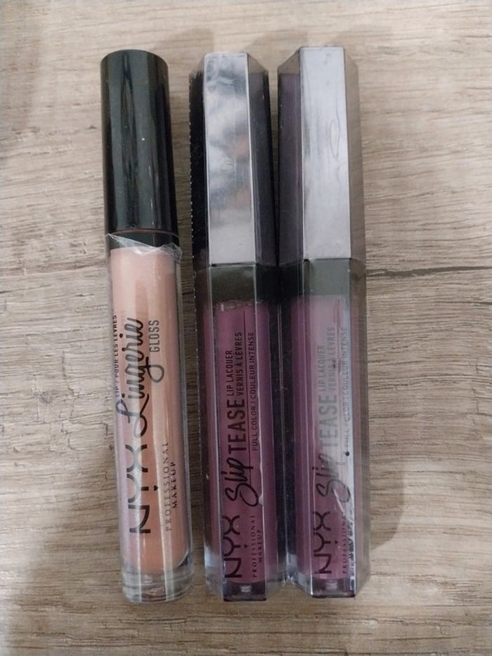 Lots NYX Lingerie et Nyx Slip Tease