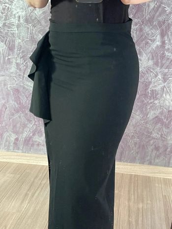 Magnifique jupe fendue sexy