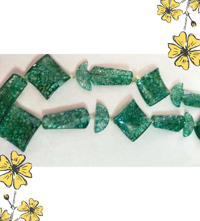 Collier vintage géométrique – Vert transparent craquelé | Collection Émeraude Urbaine - photo numéro 4