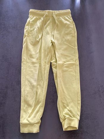 Pantalon de jogging jaune Kiabi taille 6 ans
