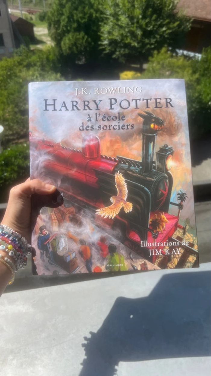 Harry Potter à l’école des sorciers – Édition illustrée