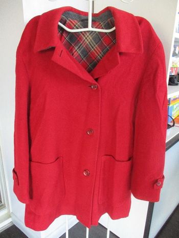 manteau rouge
