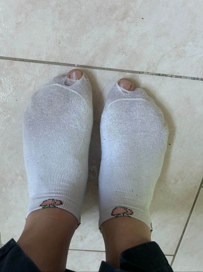 Chaussettes porté troué