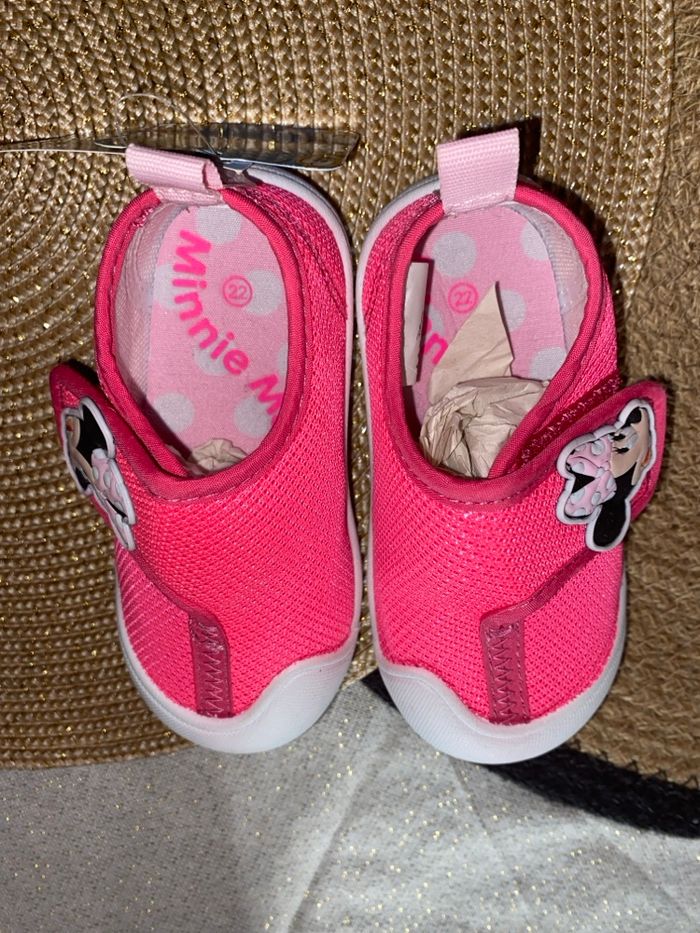Baskets Minnie taille 22 disney - photo numéro 2