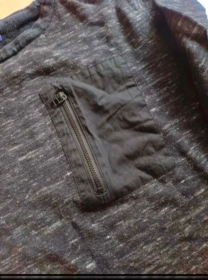 2  pulls 12ans - photo numéro 4