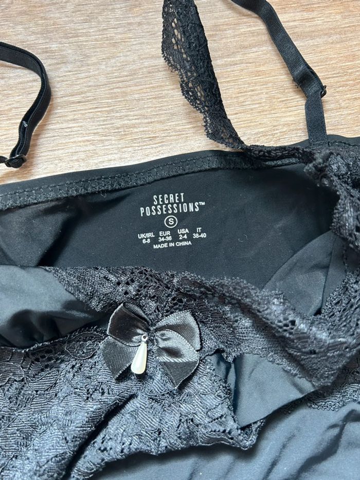 Nuisette noir - photo numéro 2