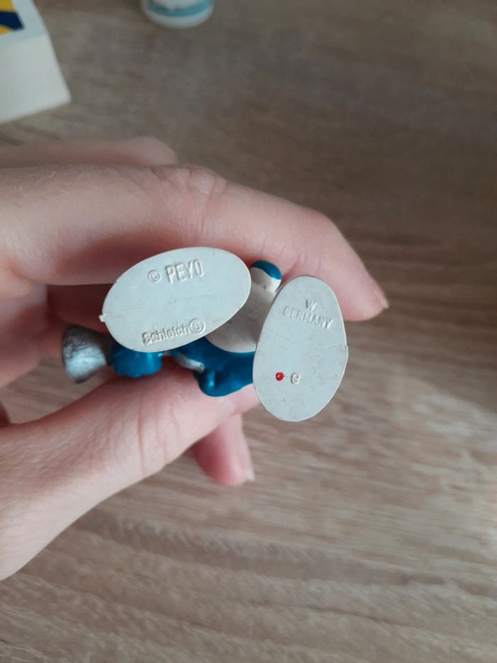 Magnifique figurine vintage stroumpf chasseur schleich - photo numéro 5