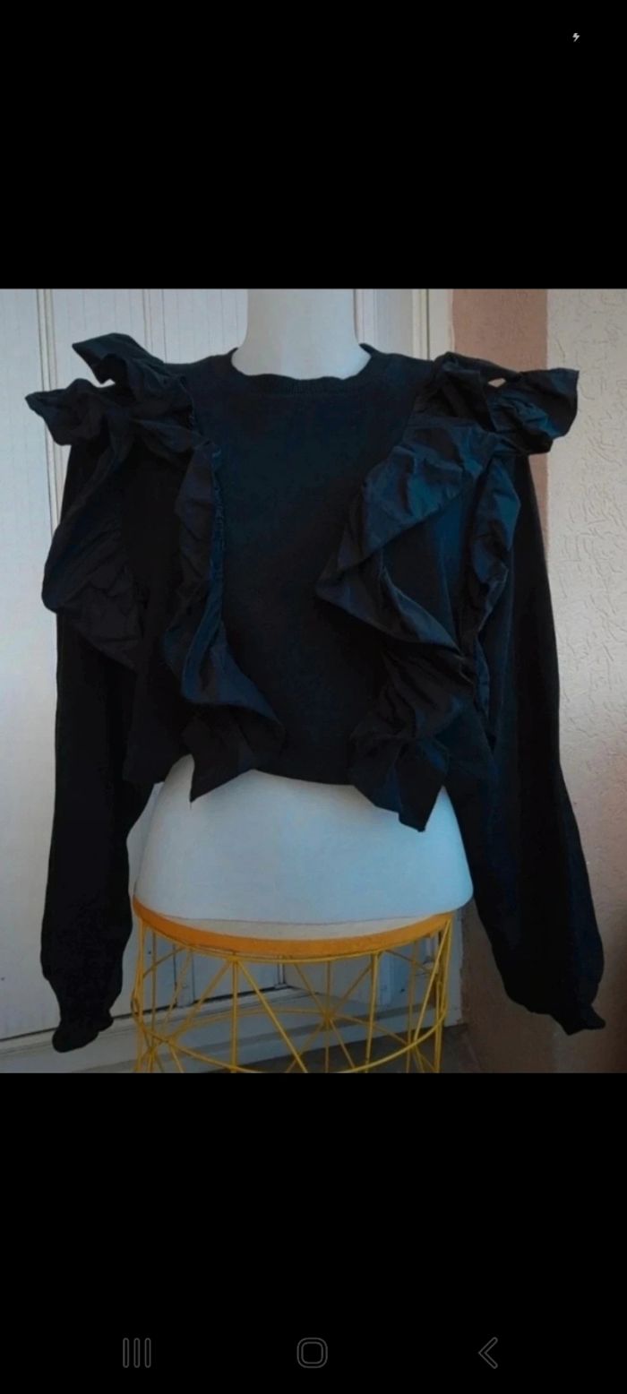 Sweat a volants à manches longues de chez bershka - photo numéro 4