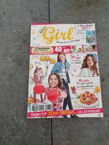 Magazine Girl
