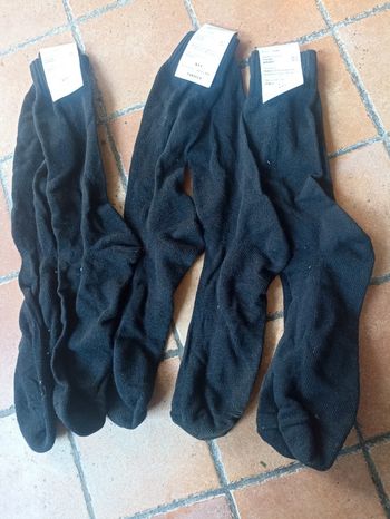 Lot 3 paires de chaussettes taille 44-46