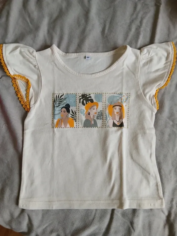 T-shirt beige 4 ans