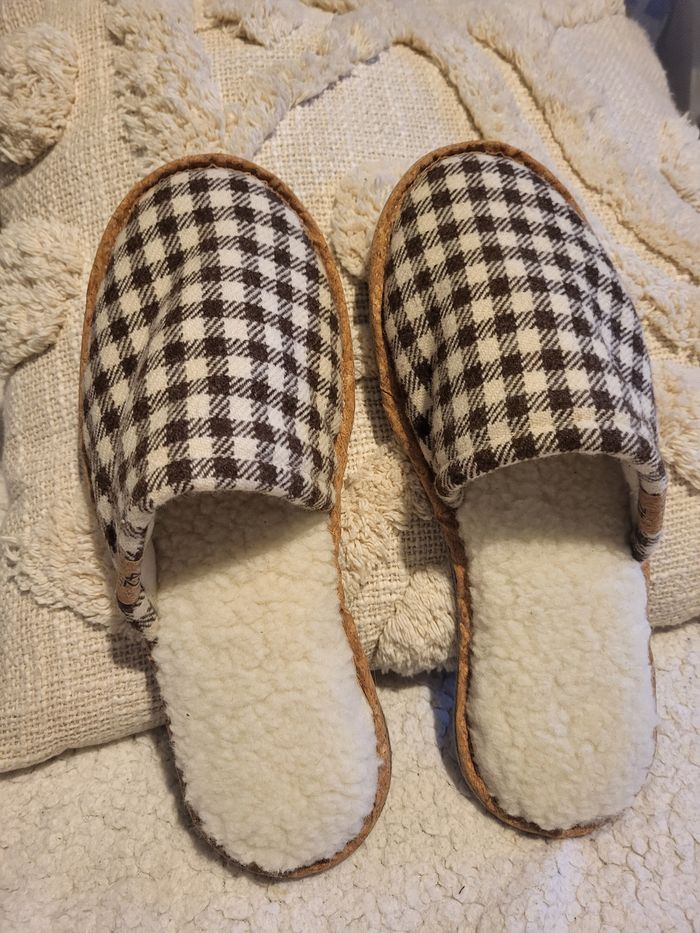 Pantoufles Caussün point 42