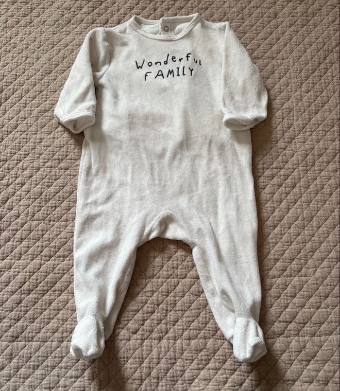 Lot de 2 pyjamas 1 pièces / comme neuf - photo numéro 4