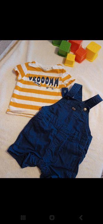 Ensemble bébé taille 6 mois