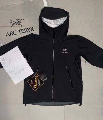 Veste Arc’teryx Gore-Tex noire – Veste technique outdoor – Taille M – Neuve avec étiquette