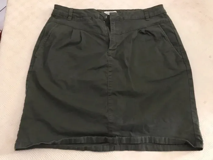 jupe verte kaki t40 poches latérales