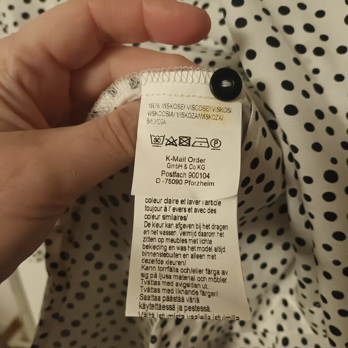 Très joli chemisier T52 viscose comme neuf, marque Mona, à l’allure élégante et intemporelle. - photo numéro 8