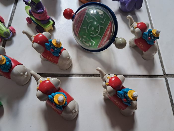 Lot de 20.jouets vintage macdonald - photo numéro 2