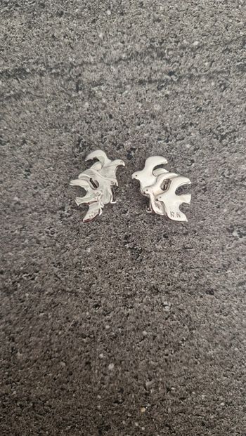 Boucles d'oreilles à pinces.