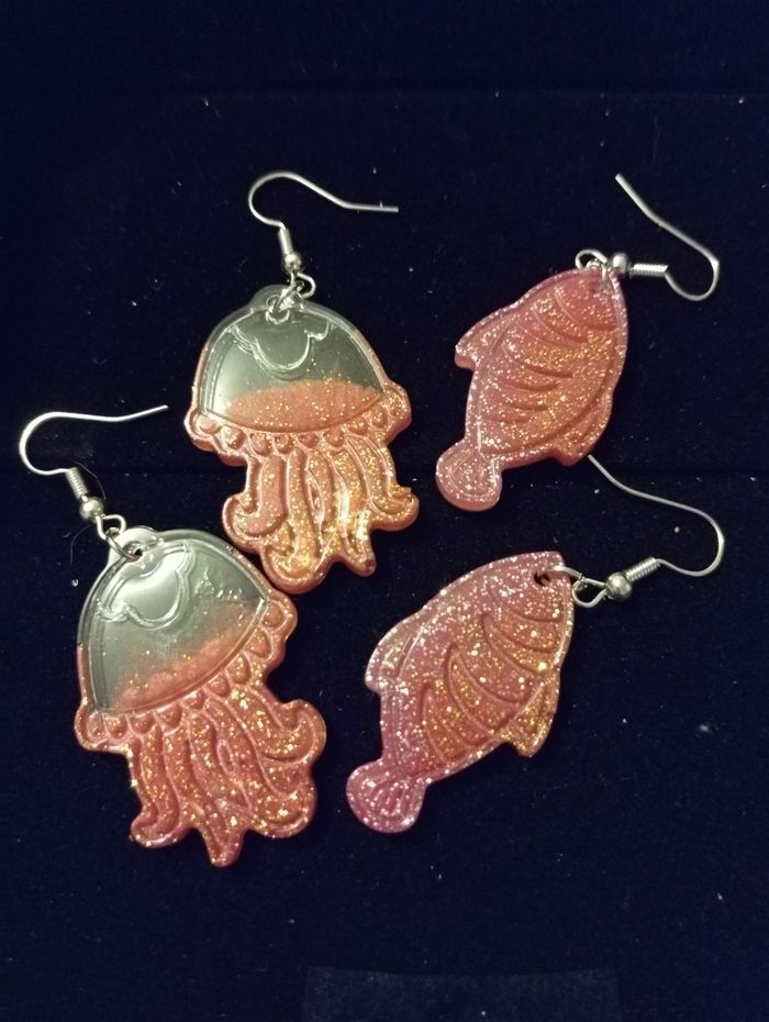 Lot de boucles d'oreilles en résine