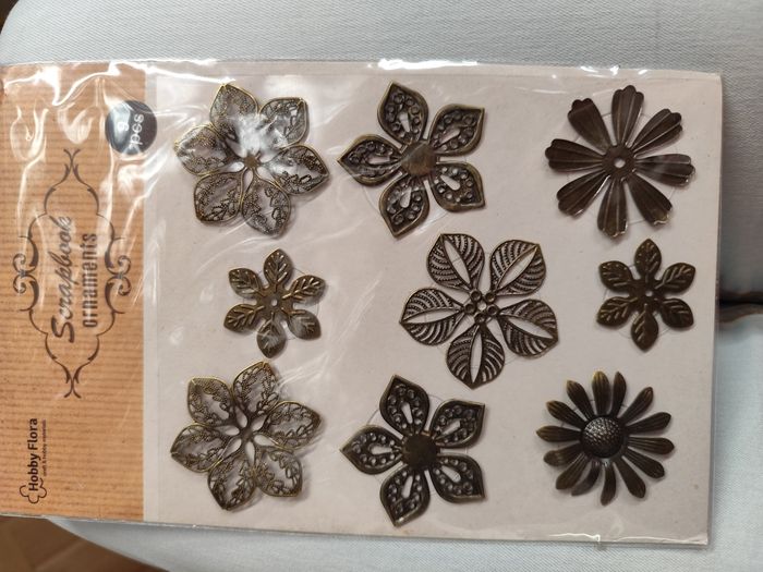 Scrapbooking fleur métal