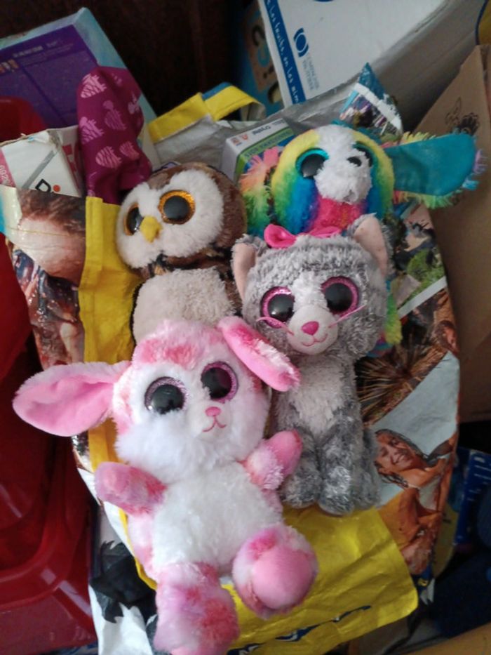 Lot Peluches  ty sauf la rose qui et pas ty
