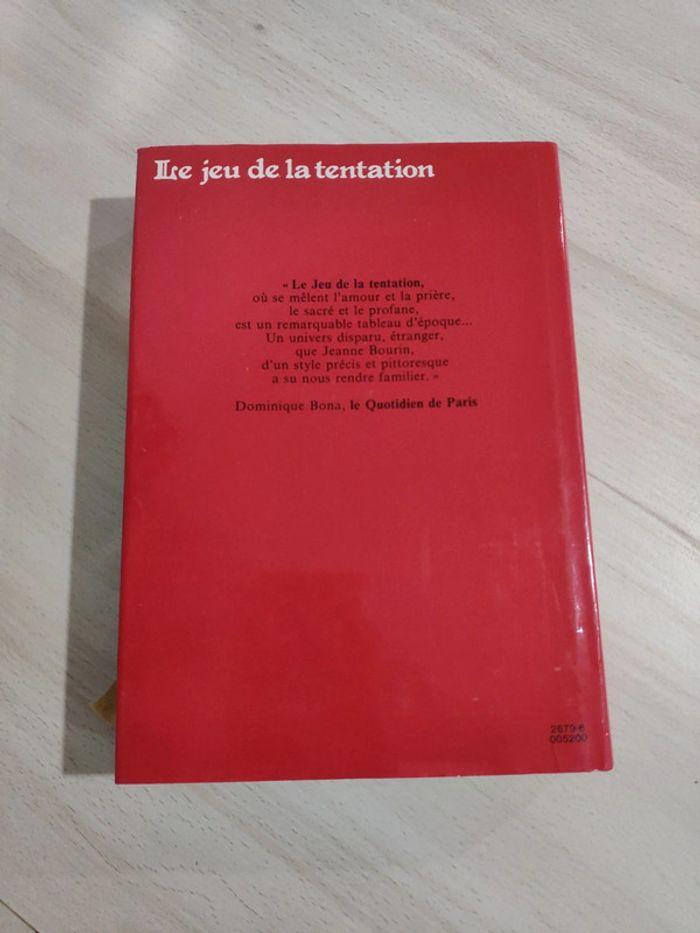 Livre grand format le jeu de la tentation Jeanne Bourin - photo numéro 6