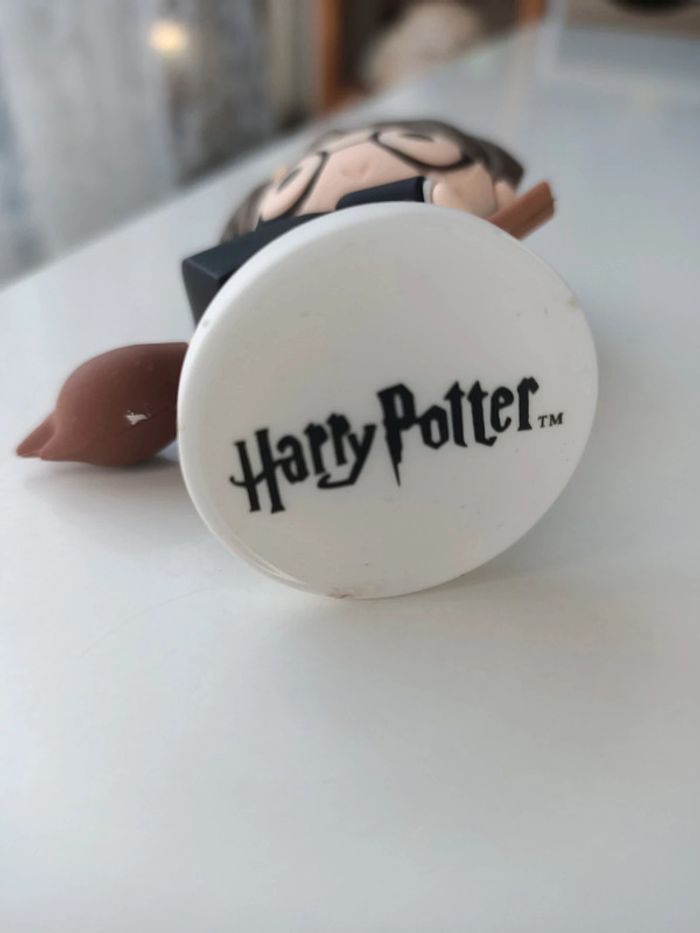 Figurine ds toys harry potter 6cm en très bon état
Figurine en loose (pas de boîte) - photo numéro 3