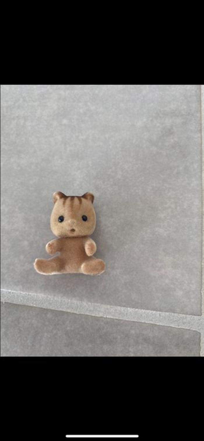 Jouet figurine Sylvanian families - photo numéro 2