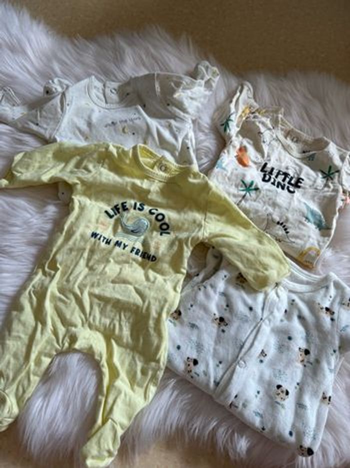 Lot pyjamas 1 mois