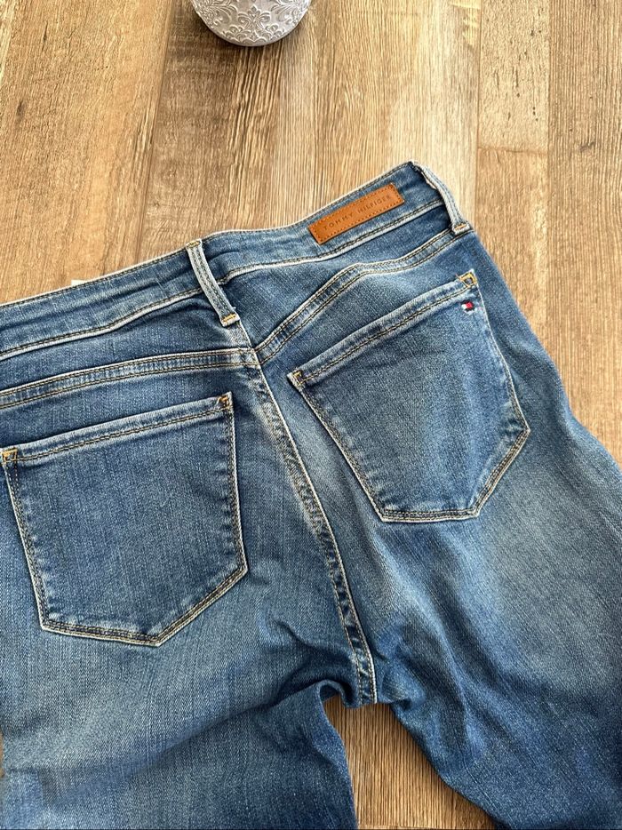 - Jeans Tommy Hilfiger - Taille W25xL30 - très bon état - photo numéro 2