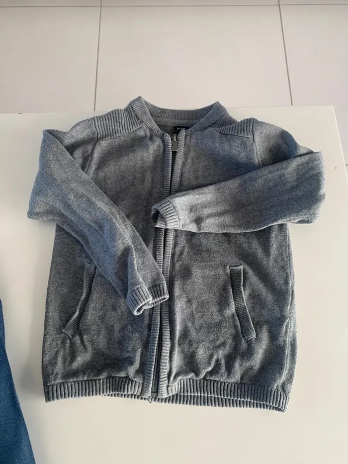 Lot de 2 gilets Kiabi - photo numéro 4