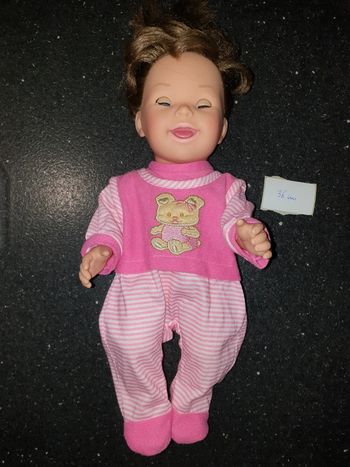 Vêtement pour poupée