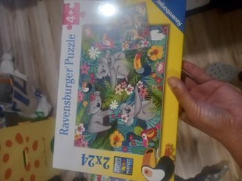 2 Puzzles de 24 pièces neufs