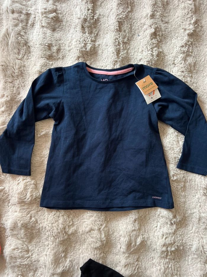 Lot de 3 t-shirt longue manche fille 4/5 ans - photo numéro 2
