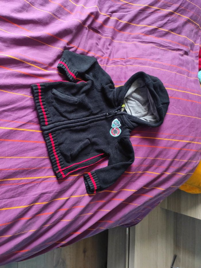 Gilet capuche zippé 100%coton