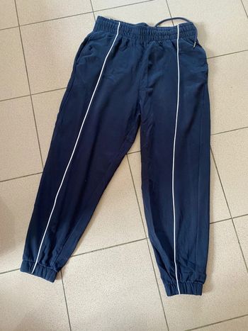 Pantalon bas de jogging Asos coupe large taille M