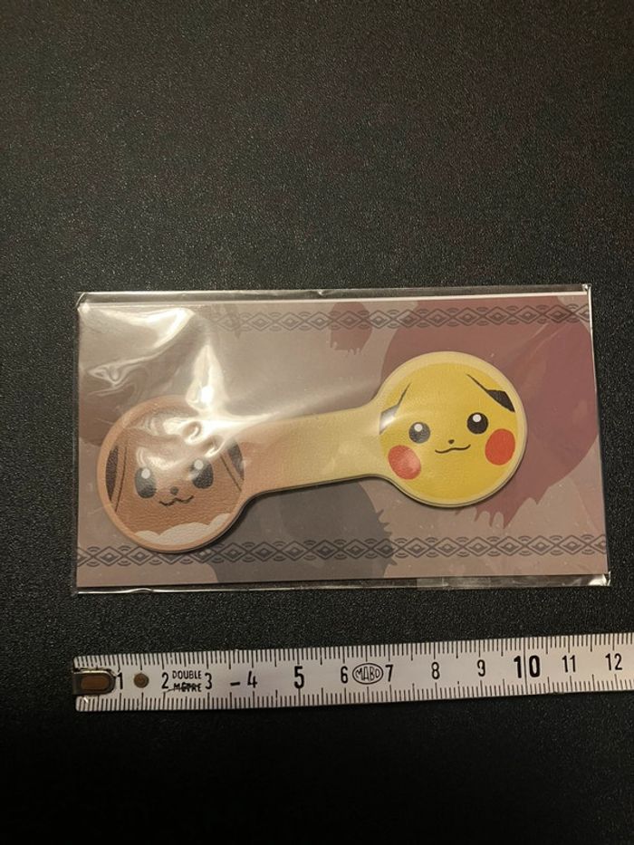 Attache Câbles (Cable Holder) Pokémon legends Arceus - Pikachu et évoli (eevee)